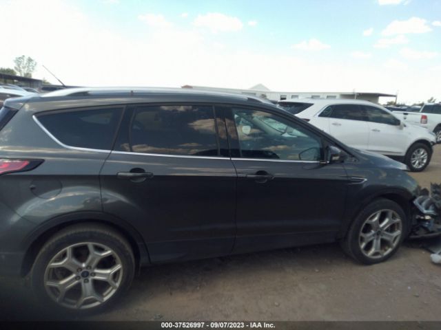 1FMCU0J98HUE72204 Ford Escape Titanium