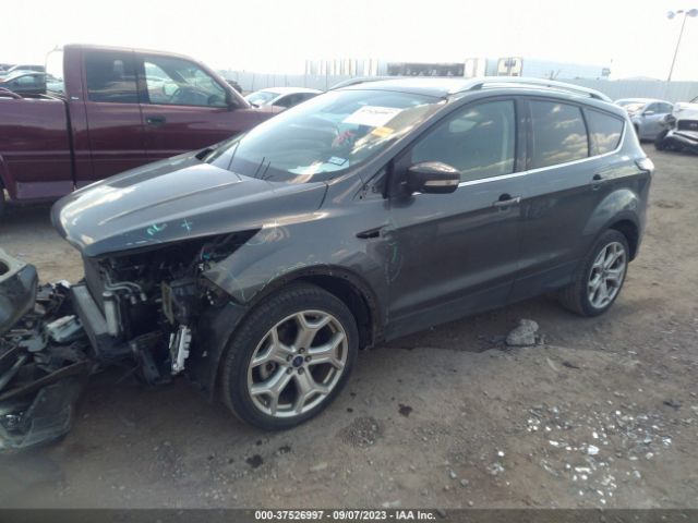1FMCU0J98HUE72204 Ford Escape Titanium