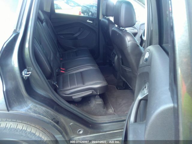 1FMCU0J98HUE72204 Ford Escape Titanium