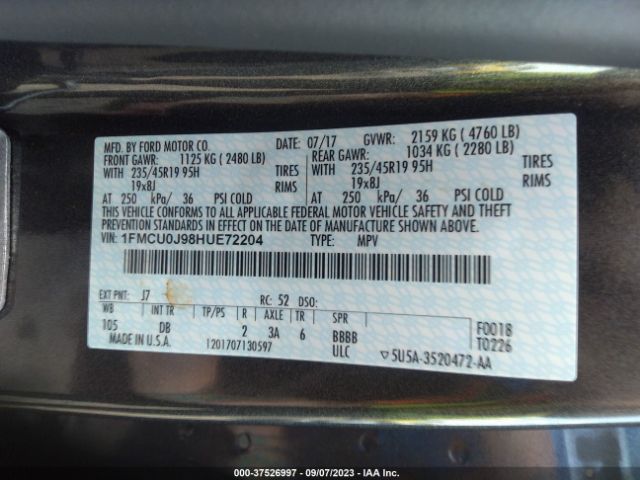 1FMCU0J98HUE72204 Ford Escape Titanium