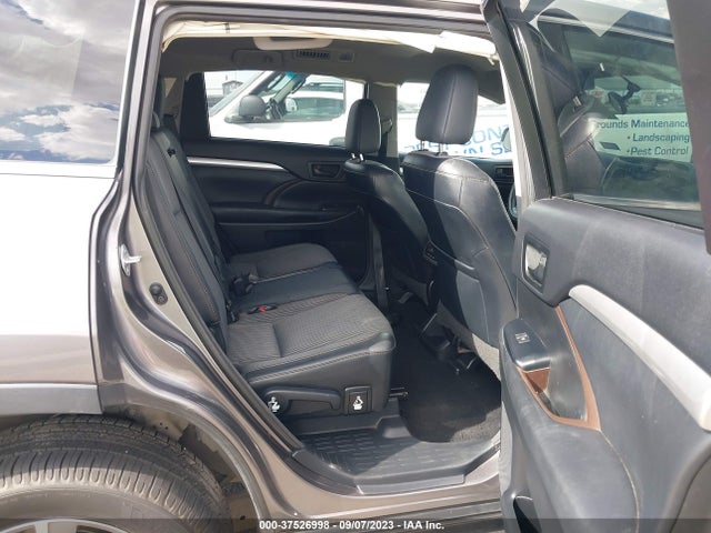2015 TOYOTA HIGHLANDER LE VIN: 5TDZKRFH5FS086558