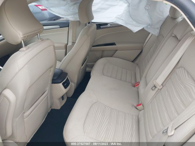 1FA6P0H71G5121615 Ford FUSION SE