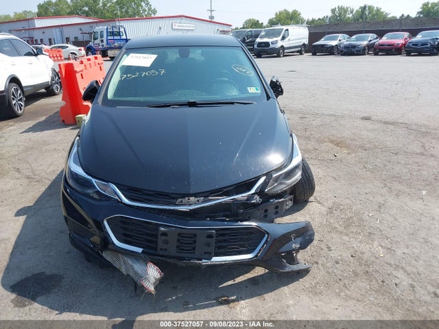 Chevrolet CRUZE LT 2018 1G1BE5SM4J7242704 Image 12