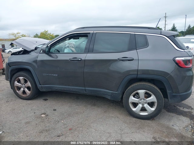 Jeep Compass Latitude 2018 3C4NJDBB0JT270911 Image 6