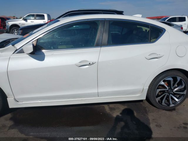 19UDE2F4XJA009052 Acura Ilx Special Edition