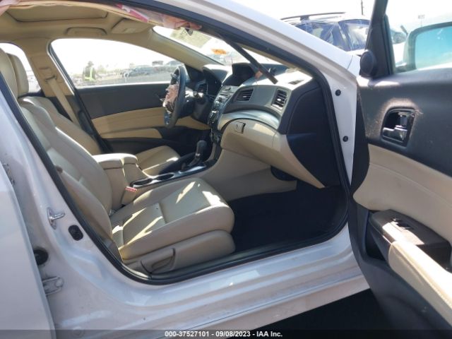 19UDE2F4XJA009052 Acura Ilx Special Edition
