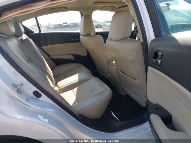 19UDE2F4XJA009052 Acura Ilx Special Edition