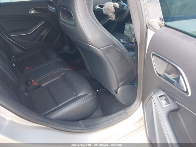 WDDSJ4EB1JN589285 Mercedes-Benz CLA