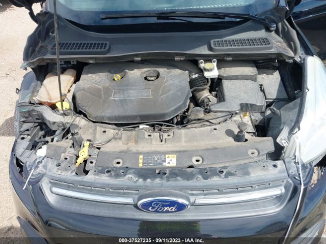 1FMCU0G95GUC45302 Ford ESCAPE SE