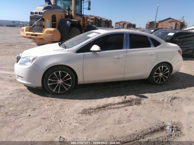 1G4PW5SKXG4154982 Buick Verano Sport Touring