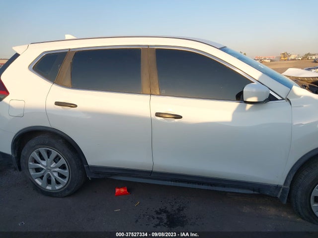 Nissan ROGUE S 2018 KNMAT2MT8JP606103 Image 13