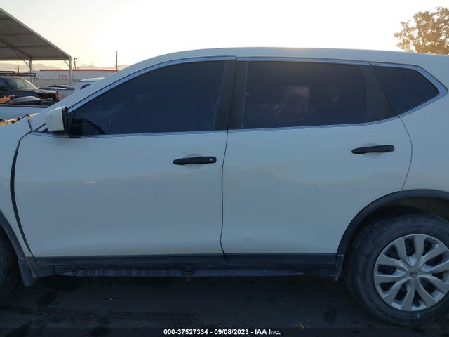 Nissan ROGUE S 2018 KNMAT2MT8JP606103 Image 14