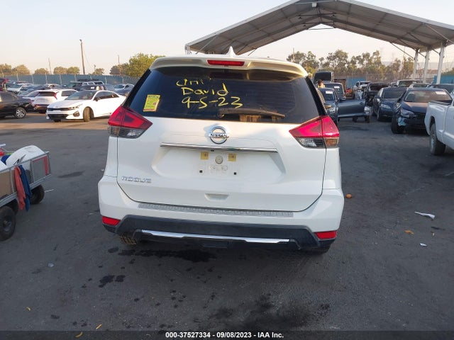 Nissan ROGUE S 2018 KNMAT2MT8JP606103 Image 16