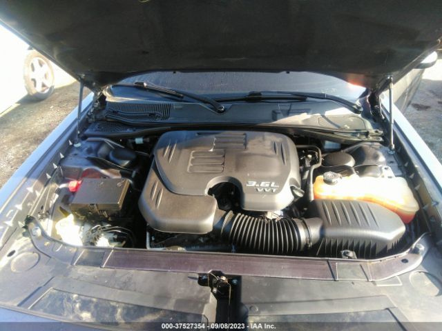2C3CDZJG2KH557643 Dodge Challenger Gt