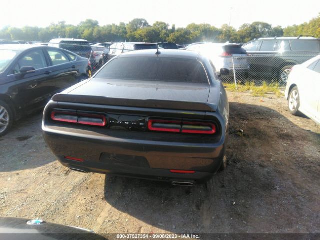 2C3CDZJG2KH557643 Dodge Challenger Gt