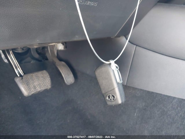 Toyota COROLLA SE 2022 5YFS4MCEXNP103547 Image 3