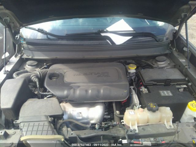 1C4PJLCB0KD247900 Jeep Cherokee Latitude