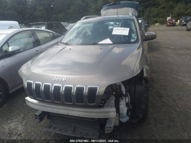 1C4PJLCB0KD247900 Jeep Cherokee Latitude