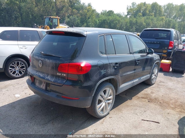 2014 VOLKSWAGEN TIGUAN S VIN: WVGAV3AX4EW540471