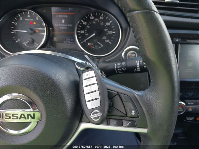 KNMAT2MVXJP533382 Nissan ROGUE SV