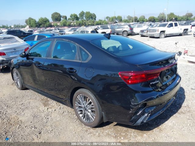 3KPF54AD4NE496990 KIA Forte Gt-line