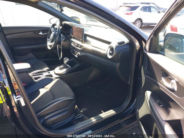 3KPF54AD4NE496990 KIA Forte Gt-line