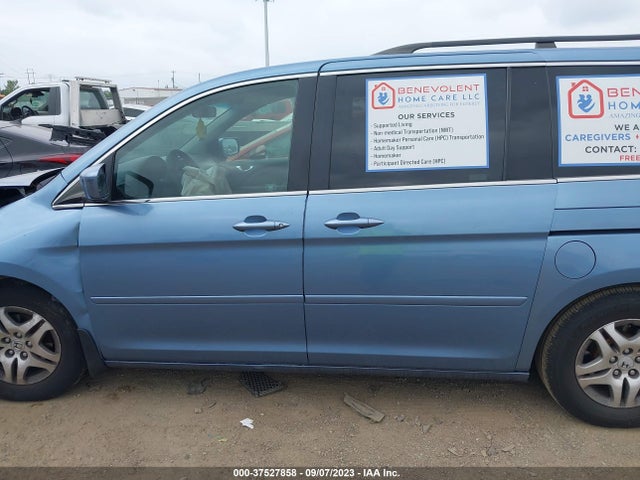 2005 HONDA ODYSSEY EX-L VIN: 5FNRL38705B044073