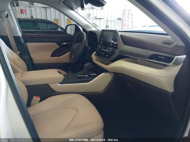 Toyota Highlander Xle 2021 5TDGZRAH8MS532709 Image 5