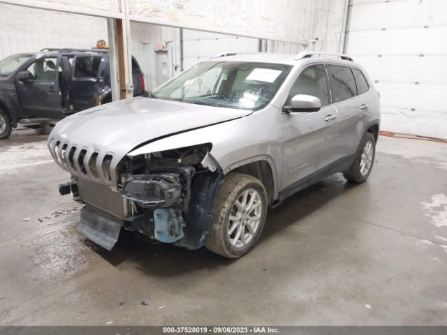 1C4PJLCB5JD573447 Jeep Cherokee Latitude