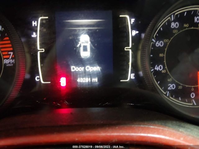 1C4PJLCB5JD573447 Jeep Cherokee Latitude