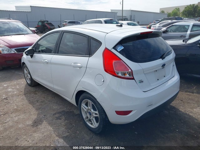 2018 FORD FIESTA SE VIN: 3FADP4EJ1JM132887