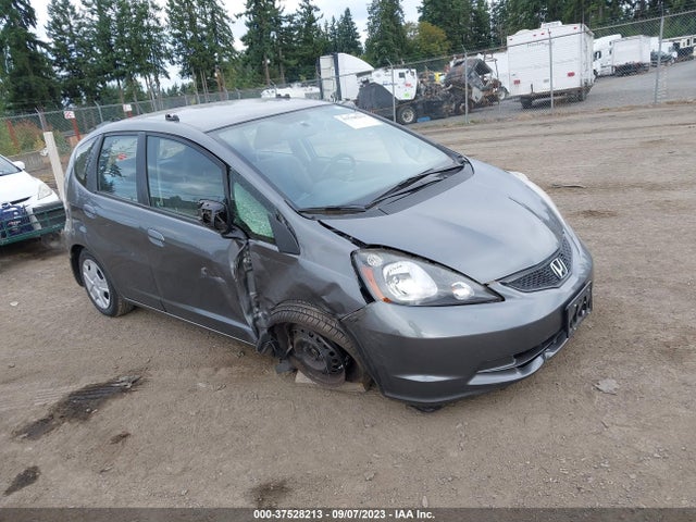 2012 HONDA FIT VIN: JHMGE8H36CS003926