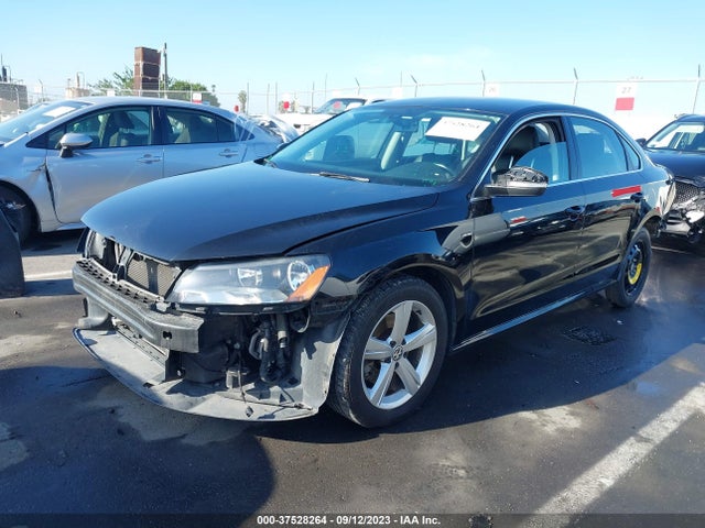 1VWAT7A33FC096773 Volkswagen Passat 1.8t Limited Edition
