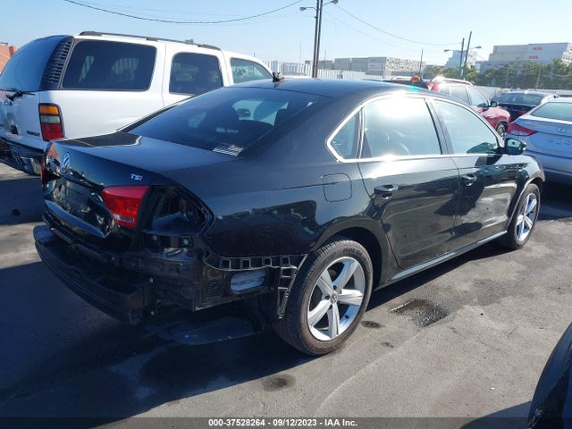 1VWAT7A33FC096773 Volkswagen Passat 1.8t Limited Edition