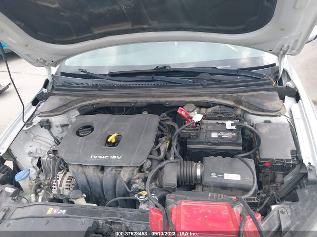 2017 HYUNDAI ELANTRA SE VIN: KMHD84LF2HU381254