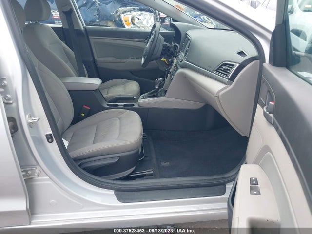 2017 HYUNDAI ELANTRA SE VIN: KMHD84LF2HU381254