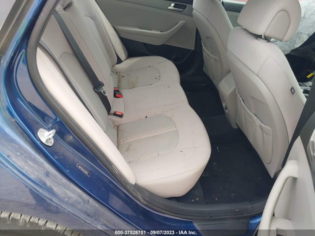 2015 HYUNDAI SONATA 2.4L SE VIN: 5NPE24AF5FH220871