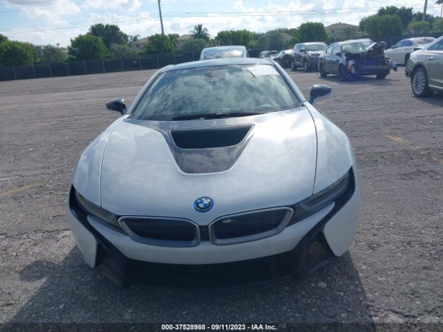 WBY2Z2C34HV676769 BMW I8