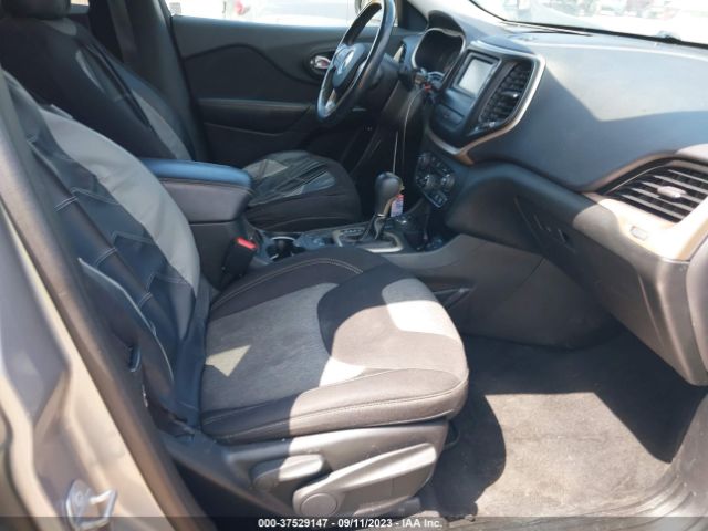 1C4PJMCS2EW294621 Jeep Cherokee Latitude