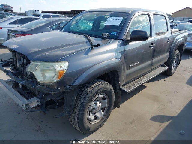 Toyota Tacoma Prerunner 2014 5TFJU4GNXEX061064 Image 2