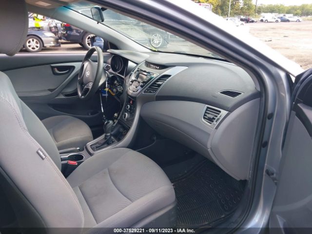 5NPDH4AE6FH610198 Hyundai ELANTRA SE