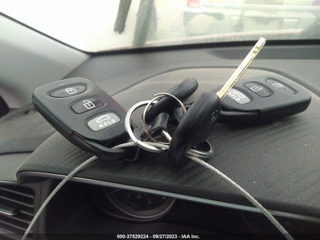 Hyundai ELANTRA SE 2019 KMHD74LF4KU875741 Image 11