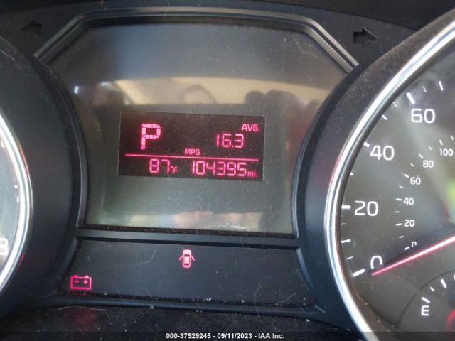 KNDMB5C13G6092211 KIA SEDONA LX