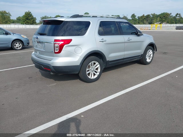 Ford EXPLORER XLT 2015 1FM5K8D80FGC04016 Image 4
