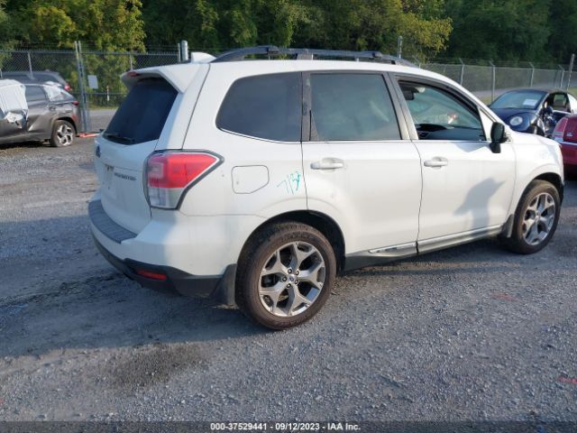 JF2SJAWC6JH427555 Subaru Forester Touring