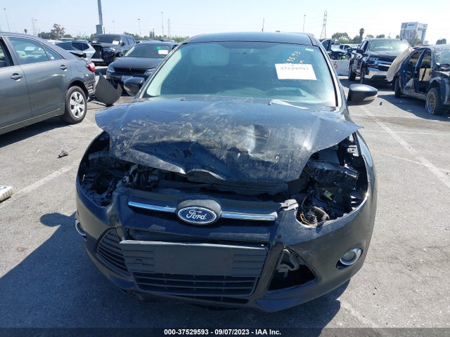 Ford FOCUS SE 2014 1FADP3K24EL461730 Image 4