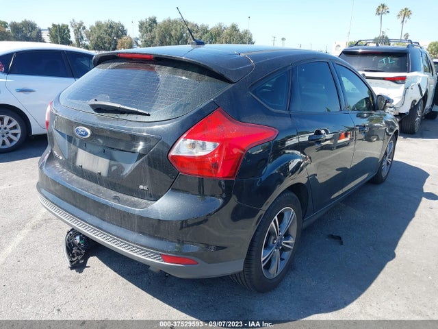 Ford FOCUS SE 2014 1FADP3K24EL461730 Image 10