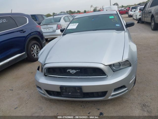 1ZVBP8AM1E5208710 Ford Mustang V6
