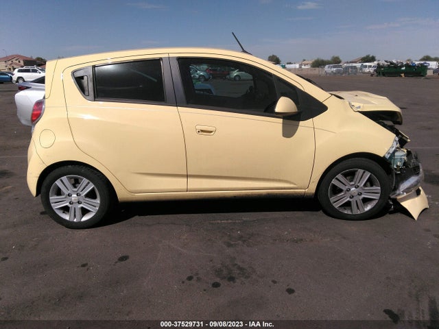 Chevrolet Spark 1lt Auto 2014 KL8CD6S96EC428203 Image 14