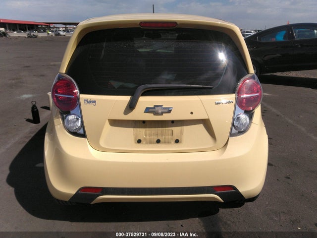 Chevrolet Spark 1lt Auto 2014 KL8CD6S96EC428203 Image 17